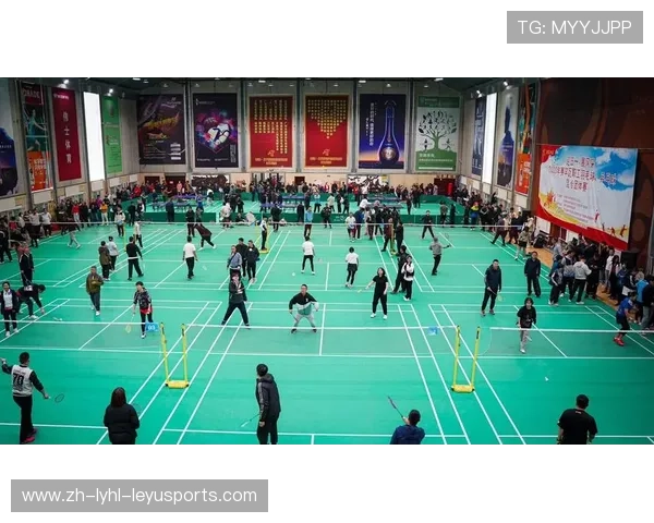 羽毛球泡球和蒸球 羽毛球泡球和蒸球