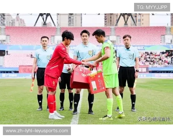 闽篮将士挑战足球赛场 职业篮球运动员首次绿茵争锋 闽篮将士挑战足球赛场 职业篮球运动员首次绿茵争锋